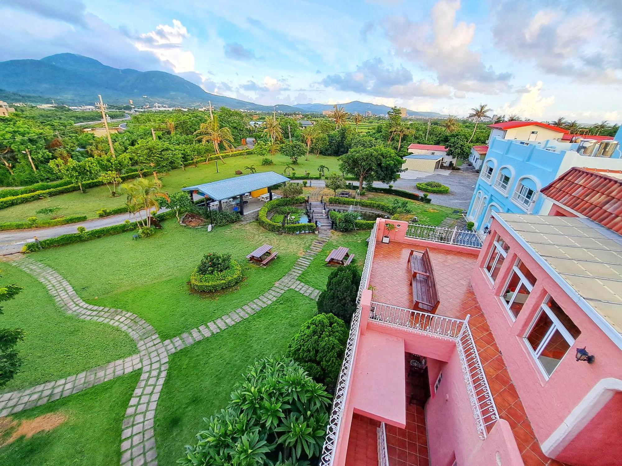 Kenting Avignon Bed & Breakfast Kota Tua Kota Tua Hengchun Bagian luar foto