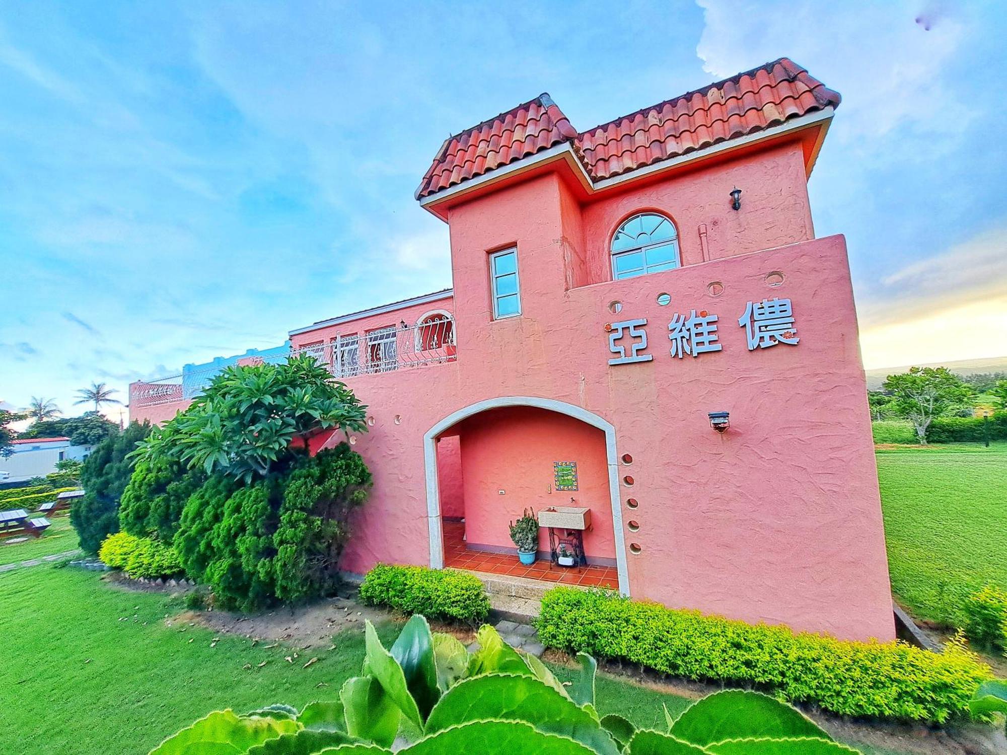 Kenting Avignon Bed & Breakfast Kota Tua Kota Tua Hengchun Bagian luar foto